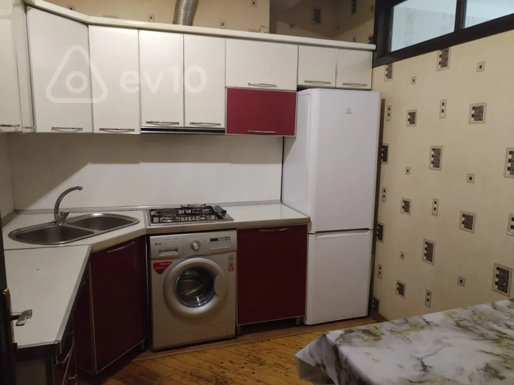 Kirayə verilir 3 otaqlı yeni tikili 85 m²