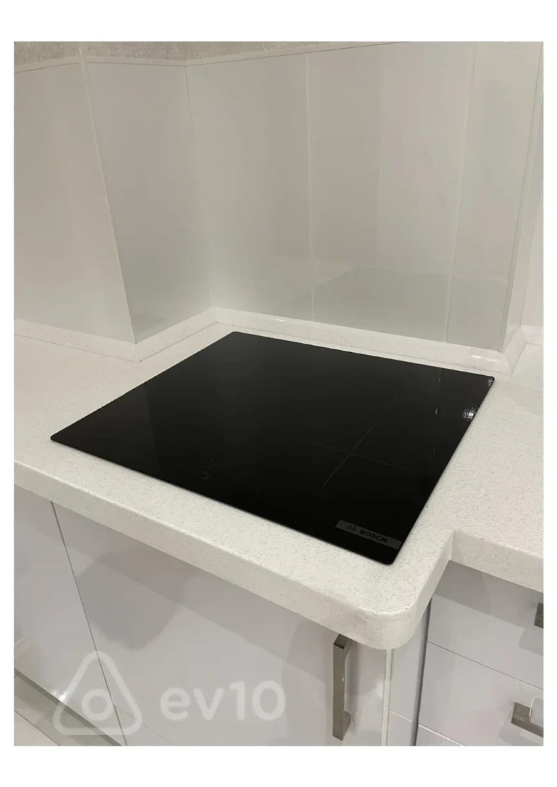 Kirayə verilir 2 otaqlı yeni tikili 70 m²