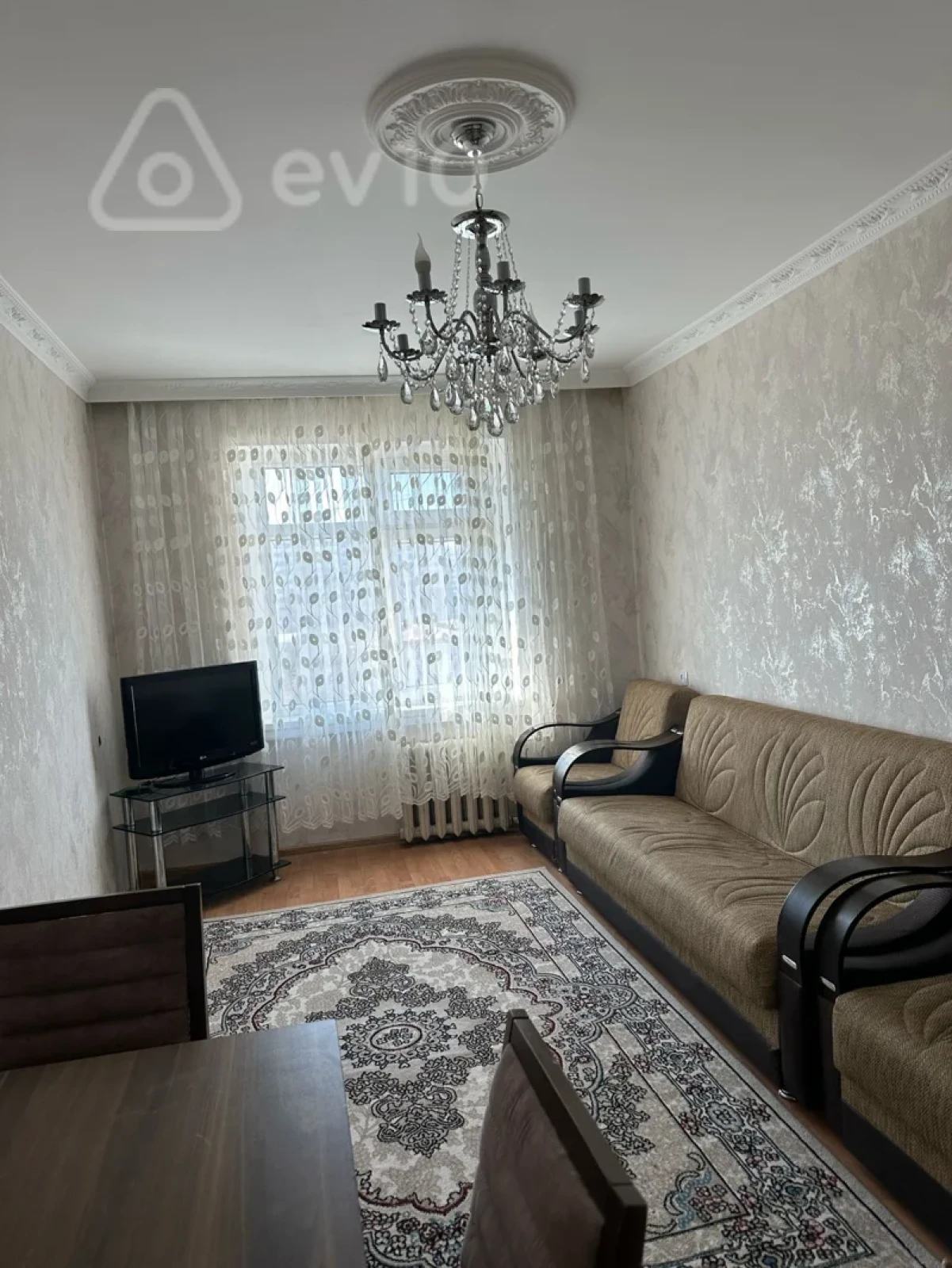 Kirayə verilir 2 otaqlı yeni tikili 70 m²