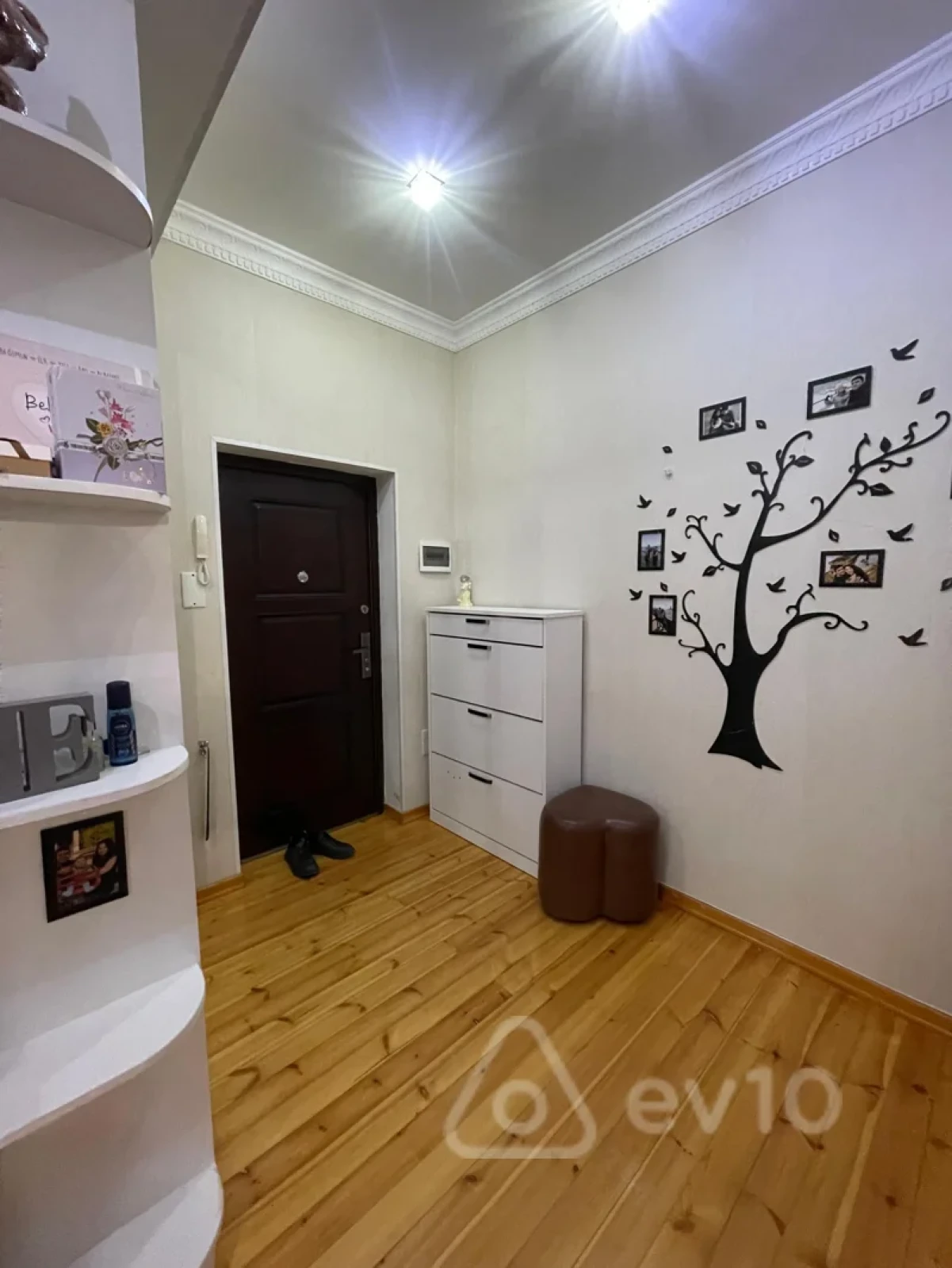 Satılır 2 otaqlı yeni tikili 84 m²