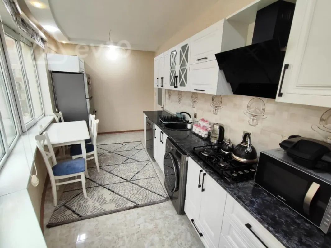Satılır 2 otaqlı yeni tikili 70 m²