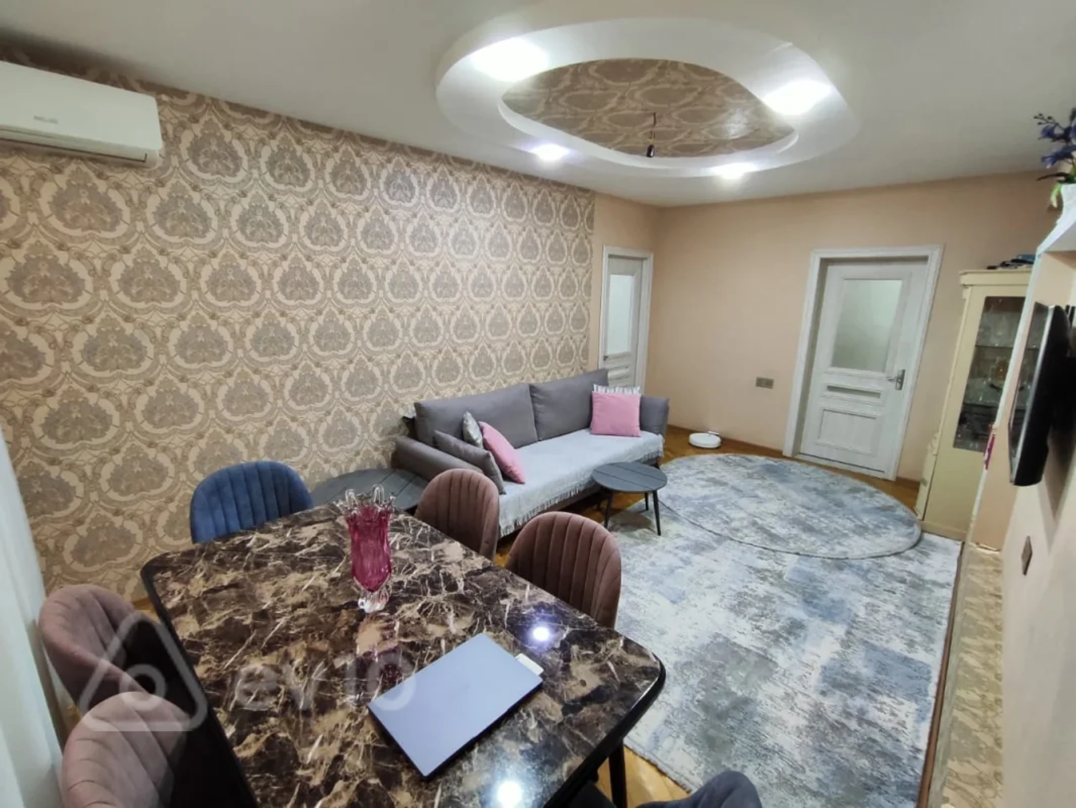 Satılır 2 otaqlı yeni tikili 70 m²