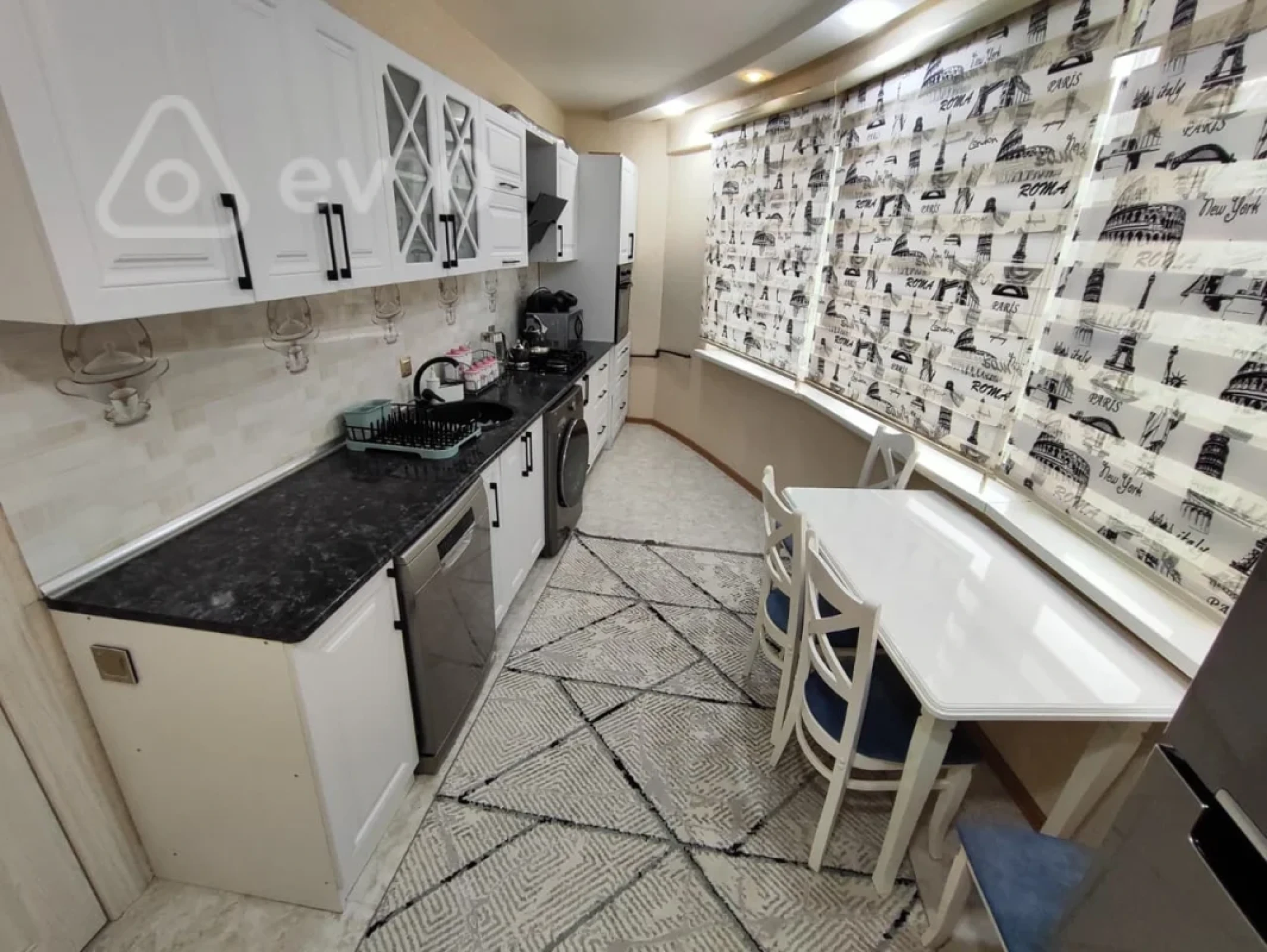 Satılır 2 otaqlı yeni tikili 70 m²