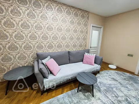 Satılır 2 otaqlı yeni tikili 70 m²