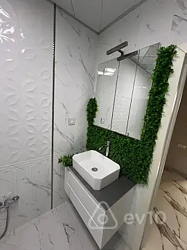 Satılır 3 otaqlı yeni tikili 78 m²
