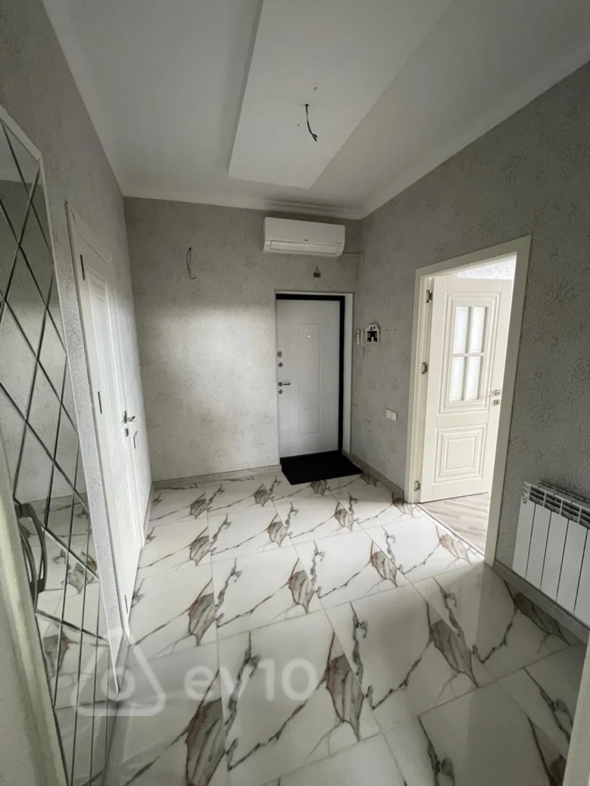 Satılır 3 otaqlı yeni tikili 78 m²