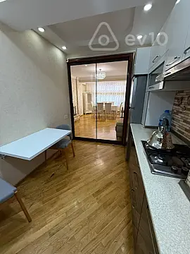 Kirayə verilir 2 otaqlı yeni tikili 75 m²