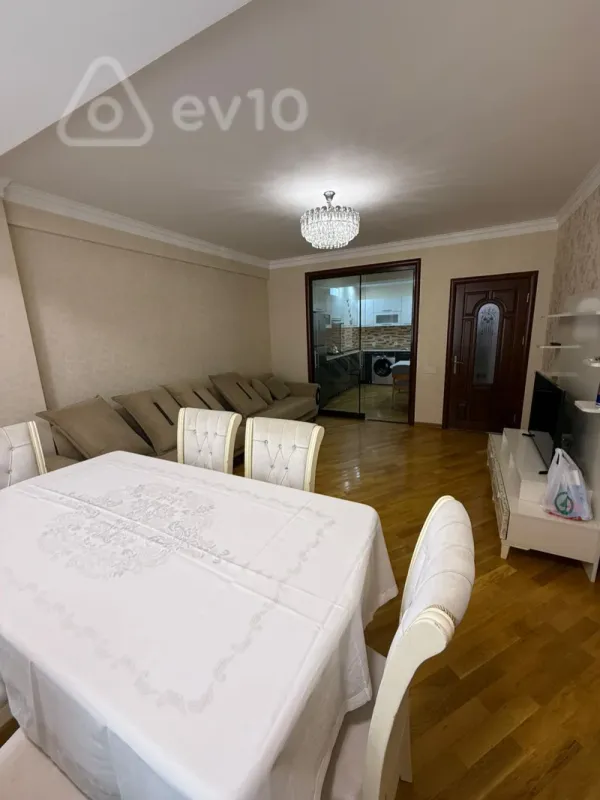 Kirayə verilir 2 otaqlı yeni tikili 75 m²