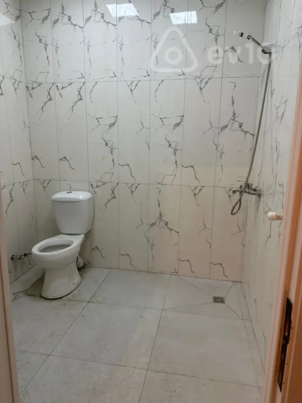 Satılır 4 otaqlı yeni tikili 130 m²
