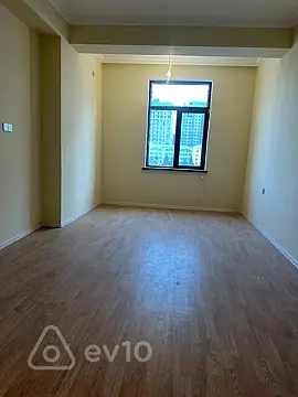 Satılır 4 otaqlı yeni tikili 130 m²