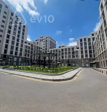 Satılır 4 otaqlı yeni tikili 130 m²