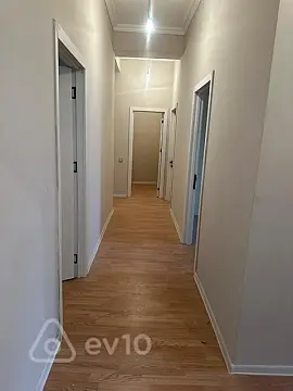 Satılır 4 otaqlı yeni tikili 130 m²