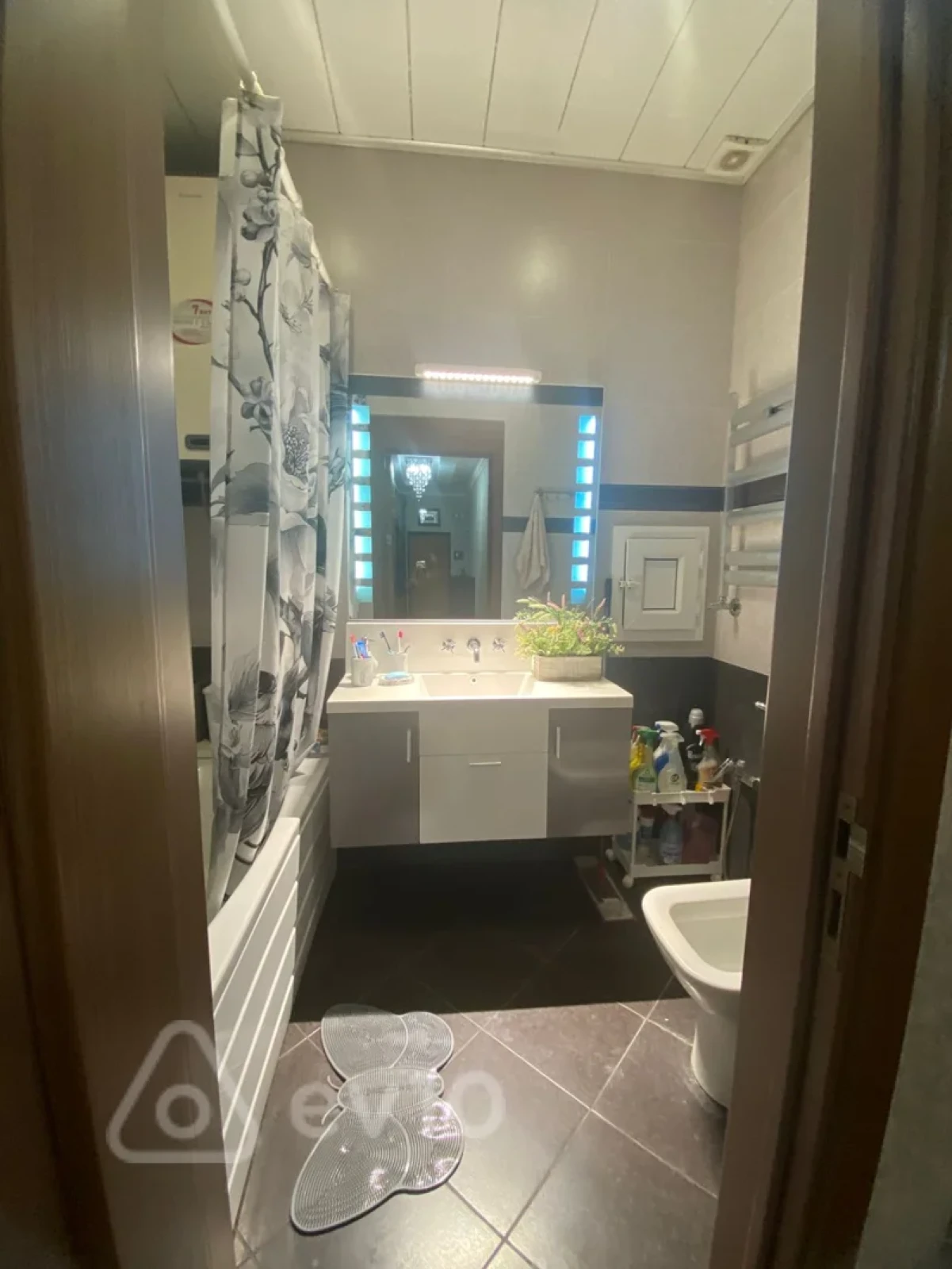 Satılır 3 otaqlı yeni tikili 115 m²