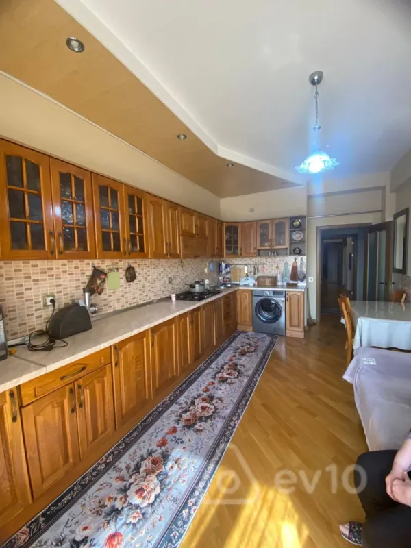 Satılır 3 otaqlı yeni tikili 115 m²