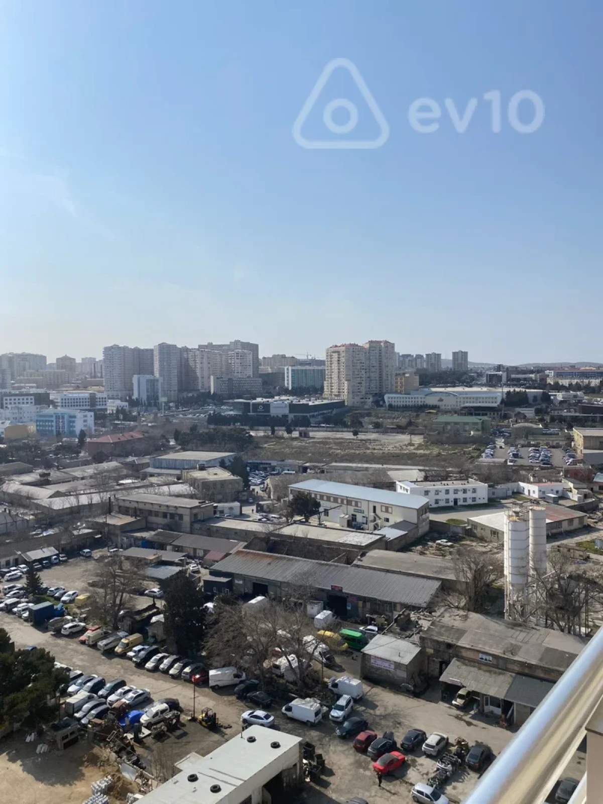 Satılır 3 otaqlı yeni tikili 115 m²