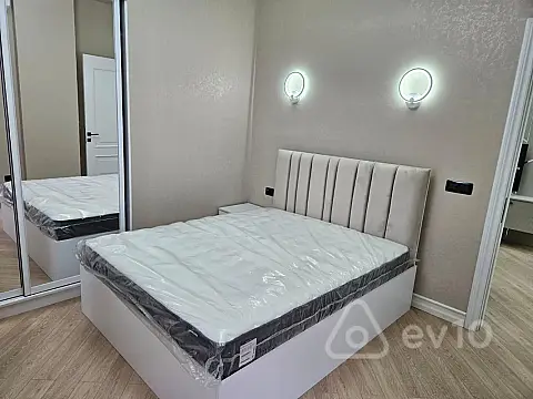 Kirayə verilir 2 otaqlı yeni tikili 52 m²
