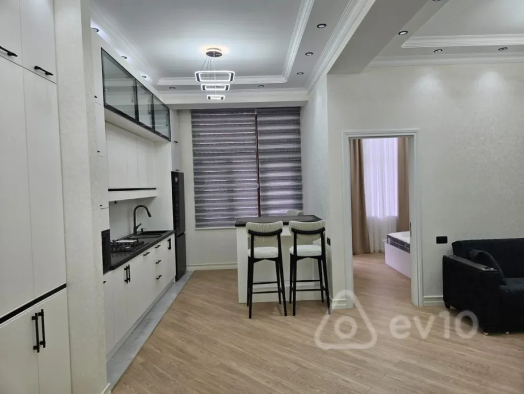 Kirayə verilir 2 otaqlı yeni tikili 52 m²