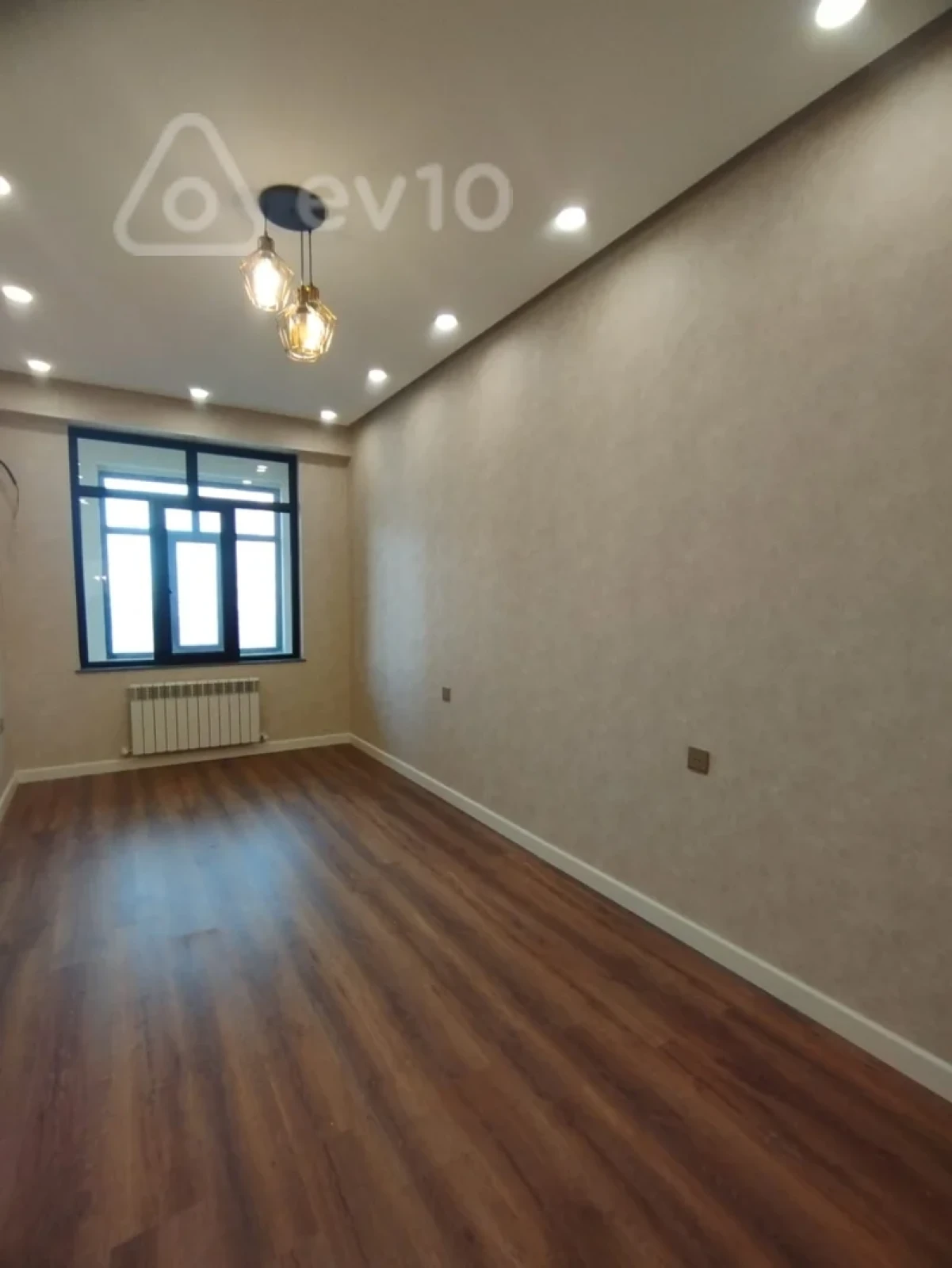 Satılır 3 otaqlı yeni tikili 132 m²