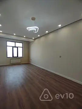 Satılır 3 otaqlı yeni tikili 132 m²