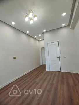 Satılır 3 otaqlı yeni tikili 132 m²
