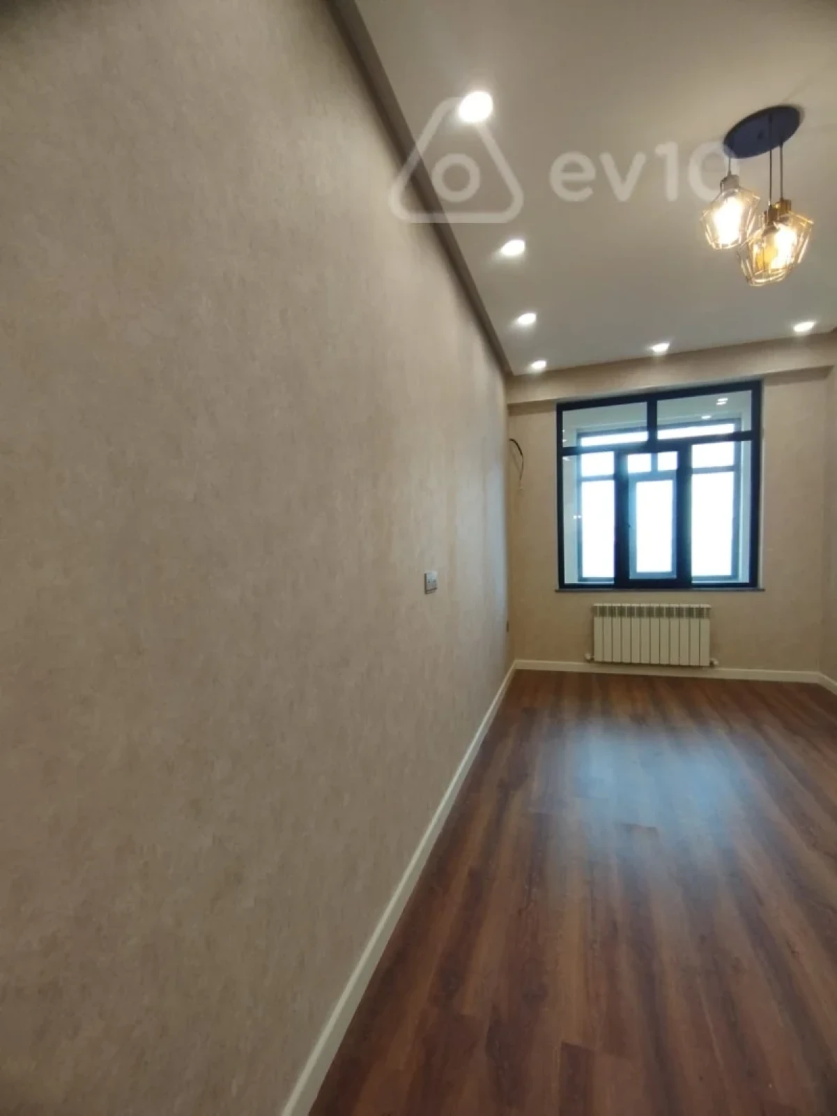 Satılır 3 otaqlı yeni tikili 132 m²