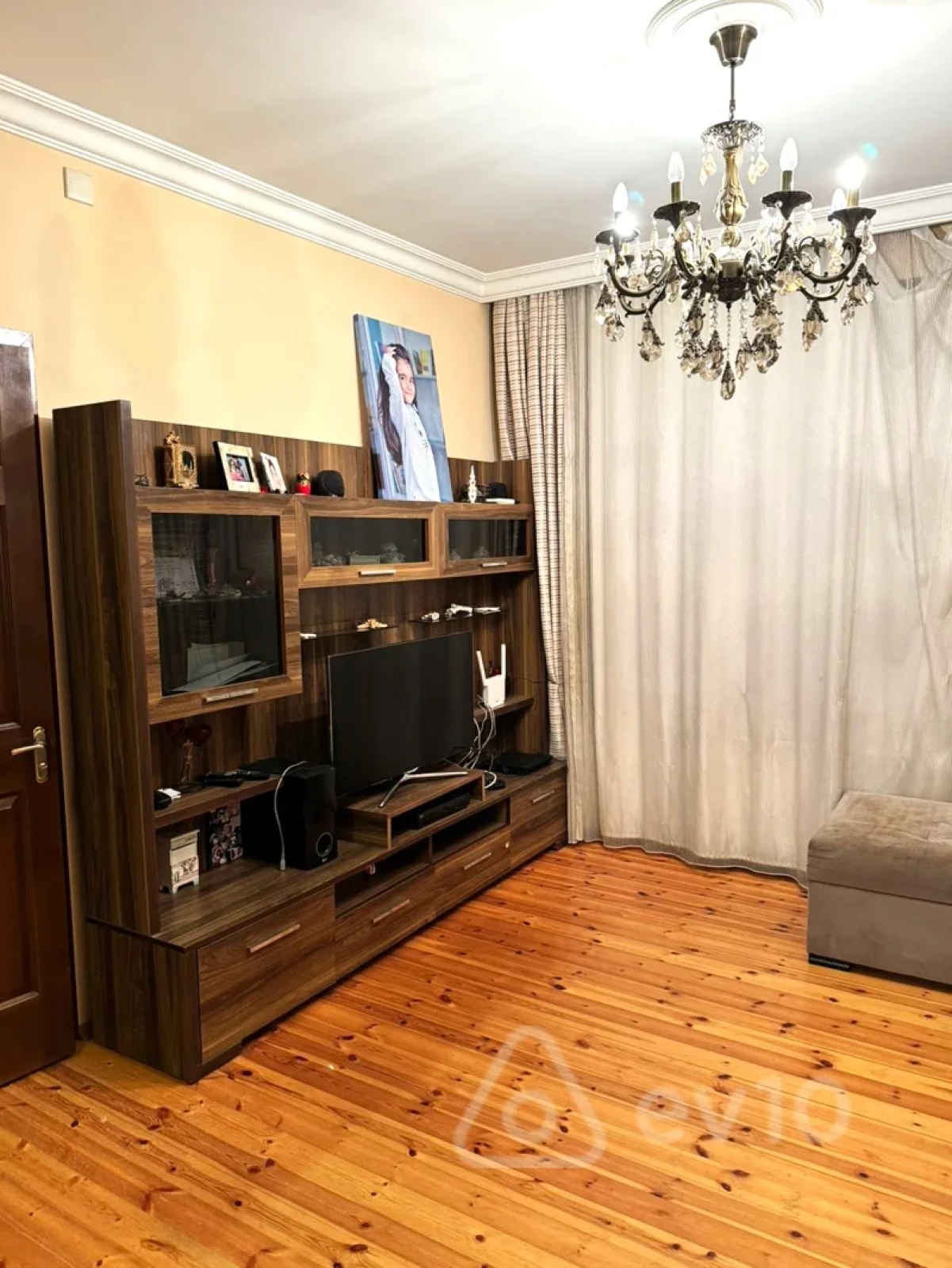 Kirayə verilir 2 otaqlı köhnə tikili 65 m²