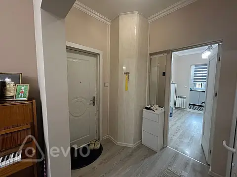 Satılır 2 otaqlı köhnə tikili 45 m²