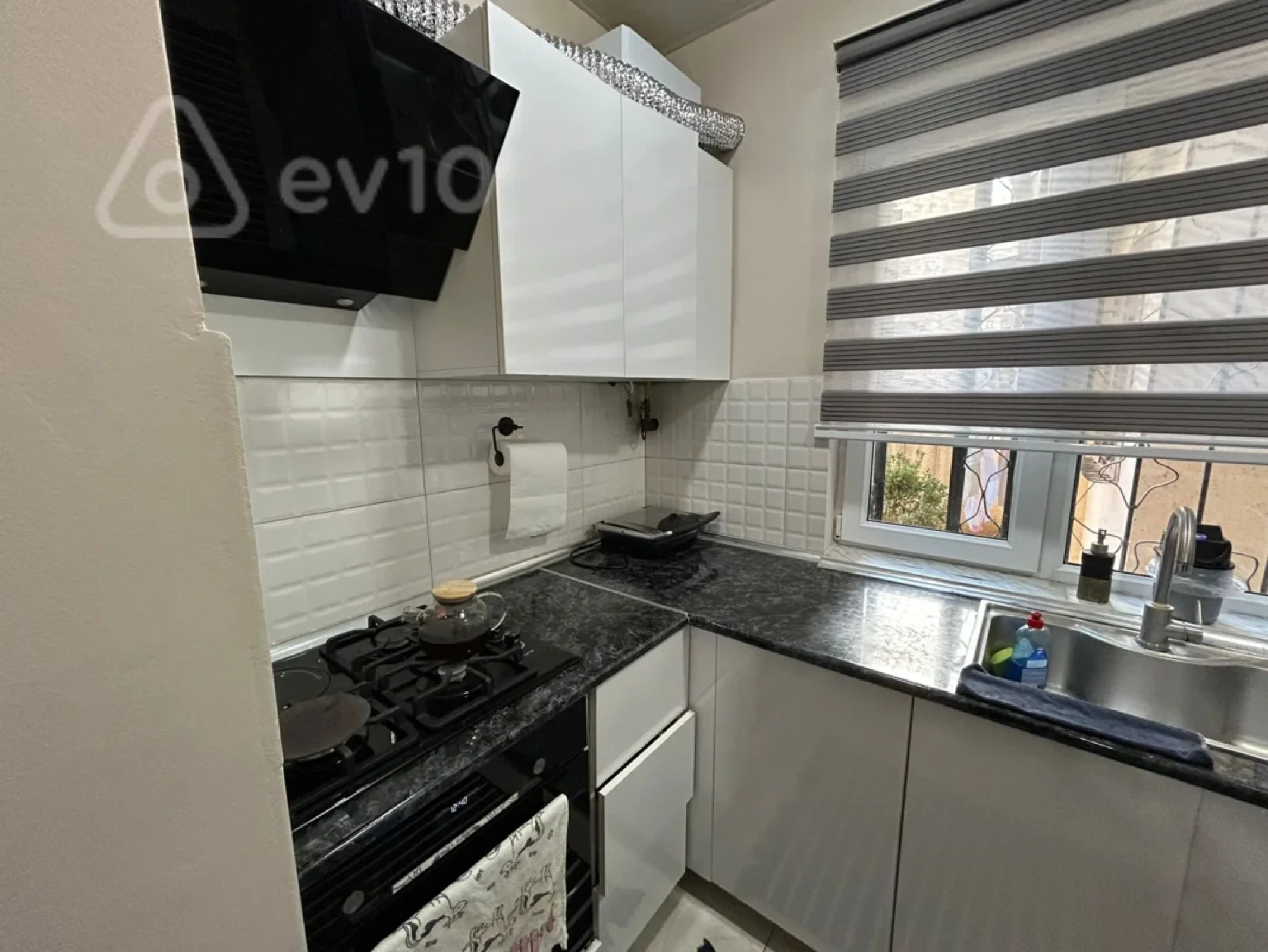 Satılır 2 otaqlı köhnə tikili 45 m²