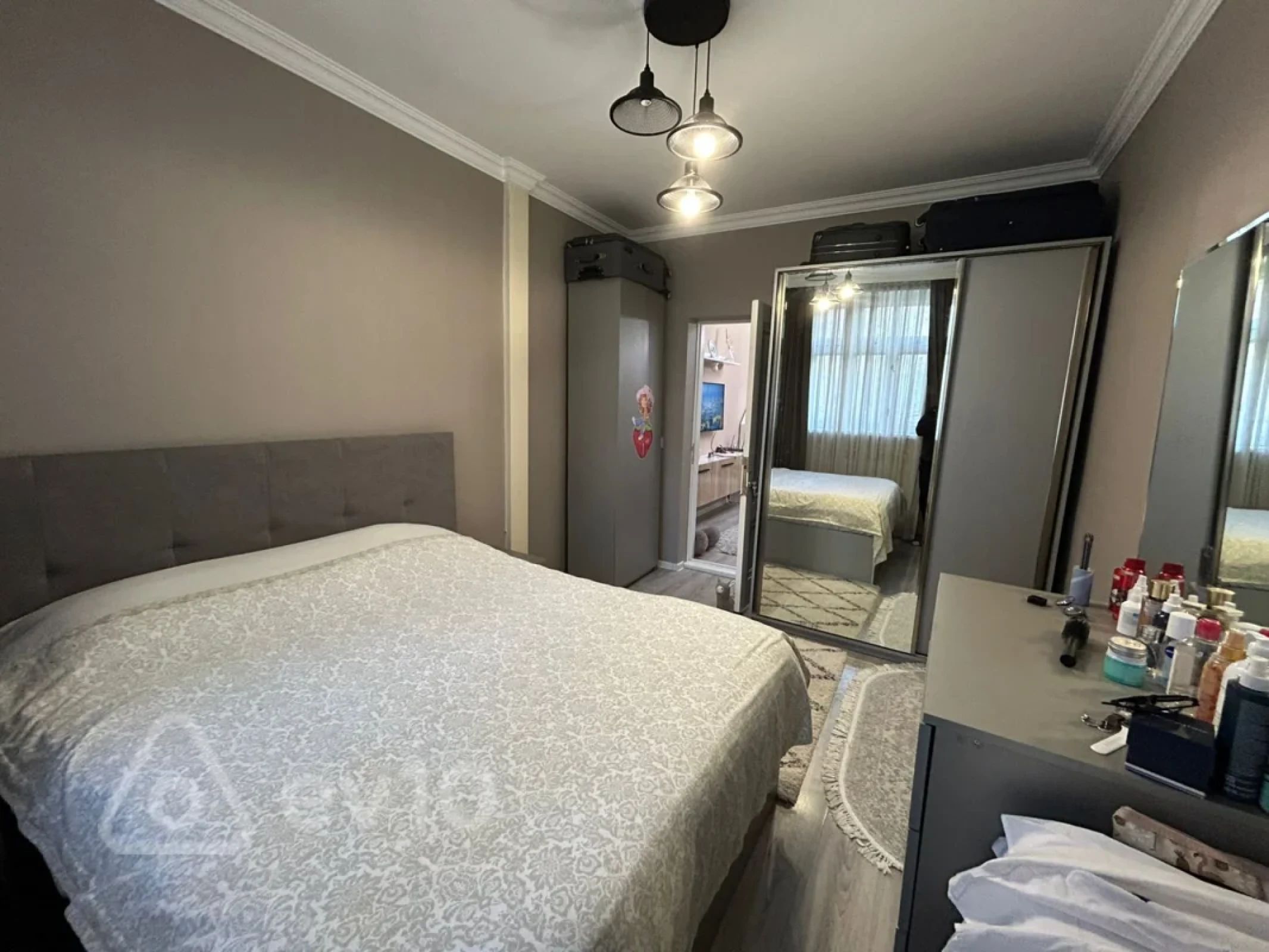 Satılır 2 otaqlı köhnə tikili 45 m²