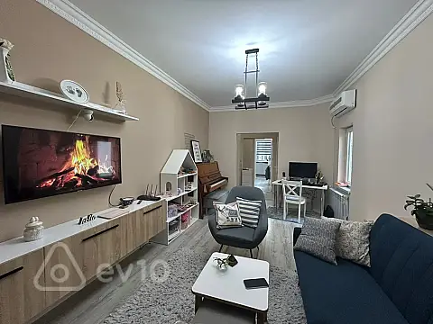 Satılır 2 otaqlı köhnə tikili 45 m²