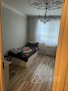 Kirayə verilir 3 otaqlı köhnə tikili 75 m²