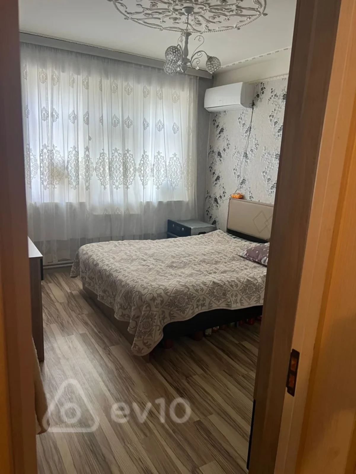 Kirayə verilir 3 otaqlı köhnə tikili 75 m²