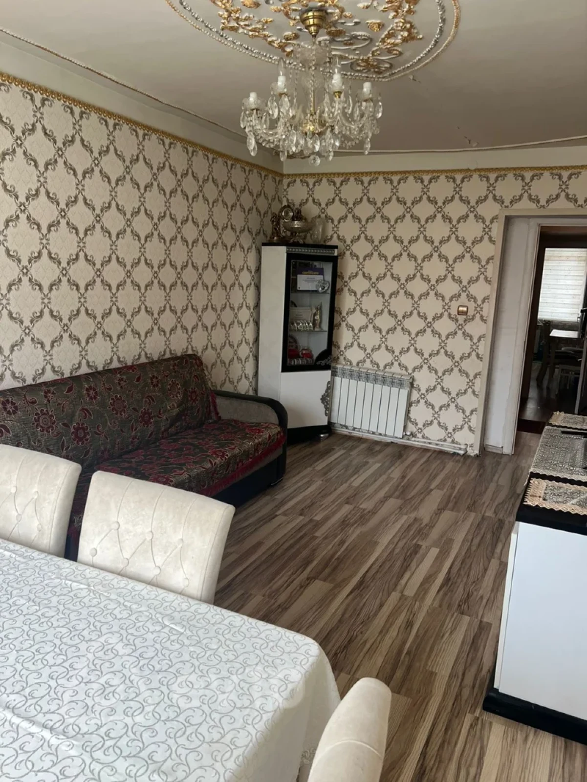 Kirayə verilir 3 otaqlı köhnə tikili 75 m²