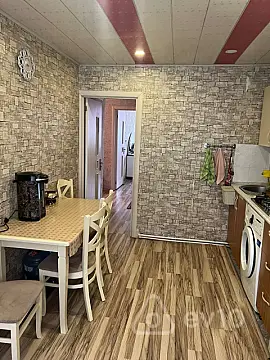Kirayə verilir 3 otaqlı köhnə tikili 75 m²