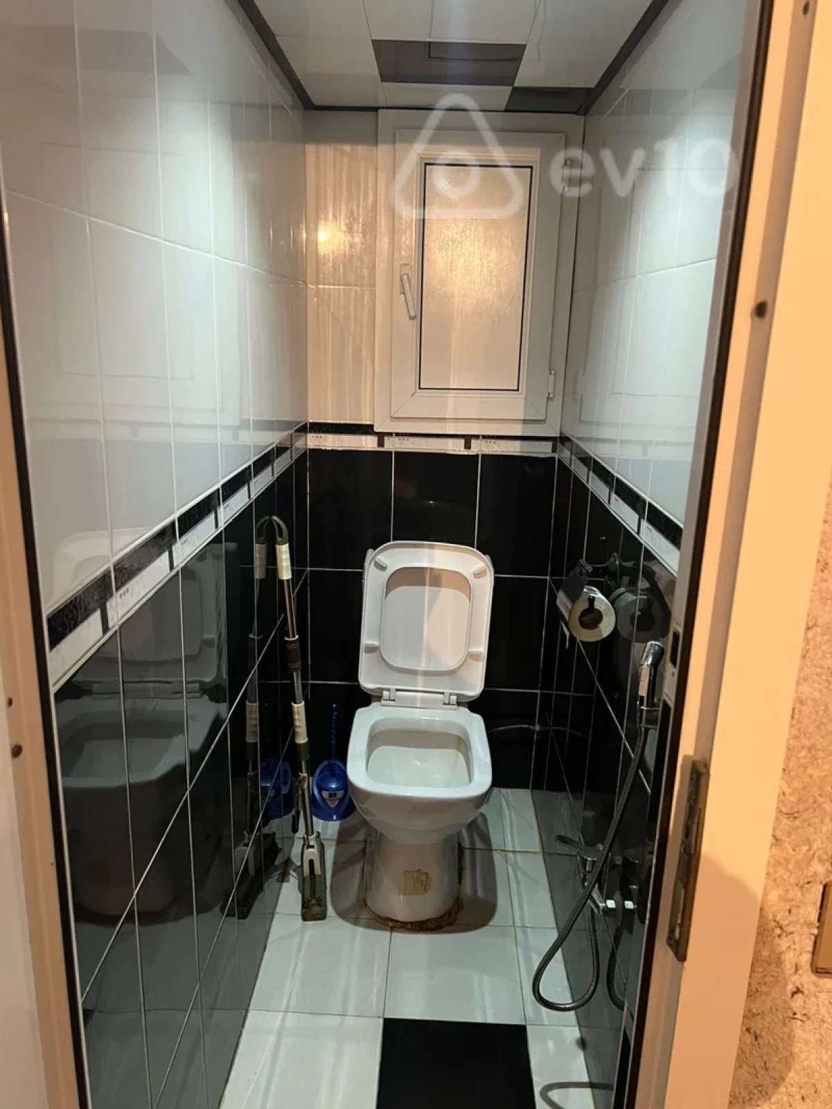 Kirayə verilir 3 otaqlı köhnə tikili 75 m²