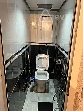 Kirayə verilir 3 otaqlı köhnə tikili 75 m²