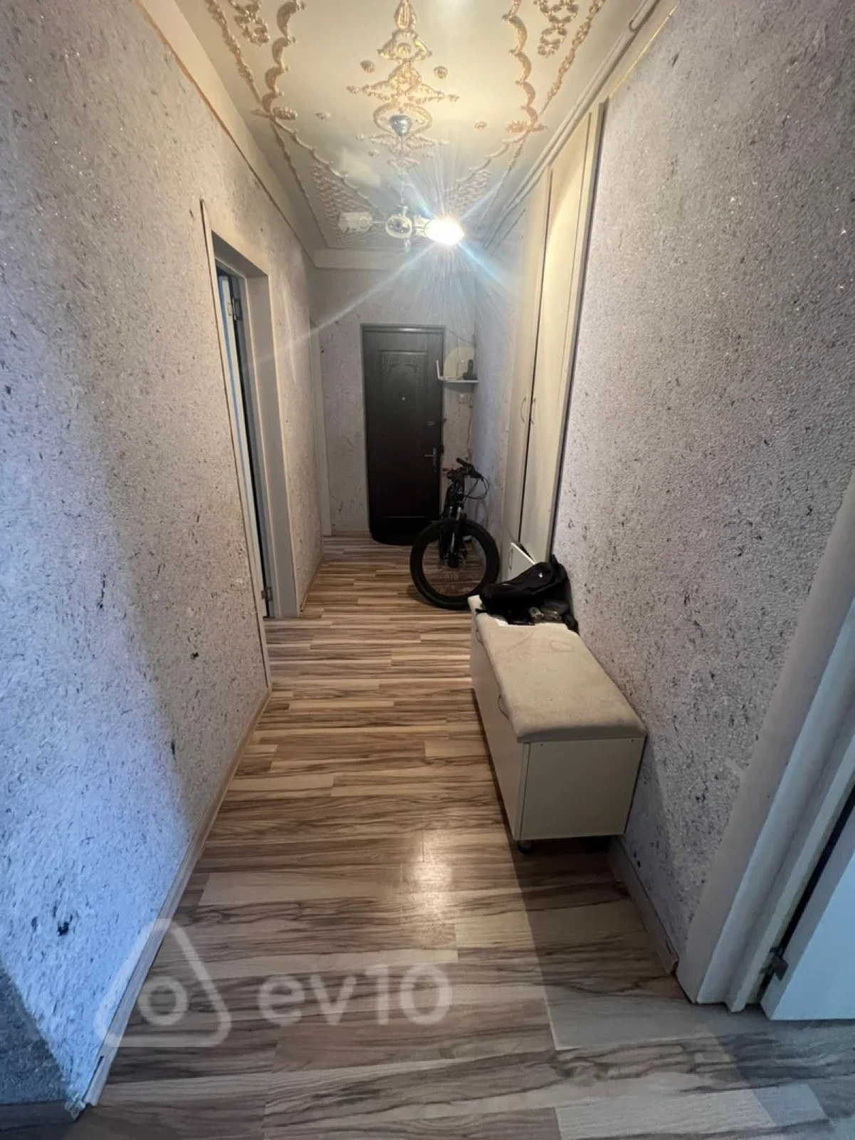 Kirayə verilir 3 otaqlı köhnə tikili 75 m²