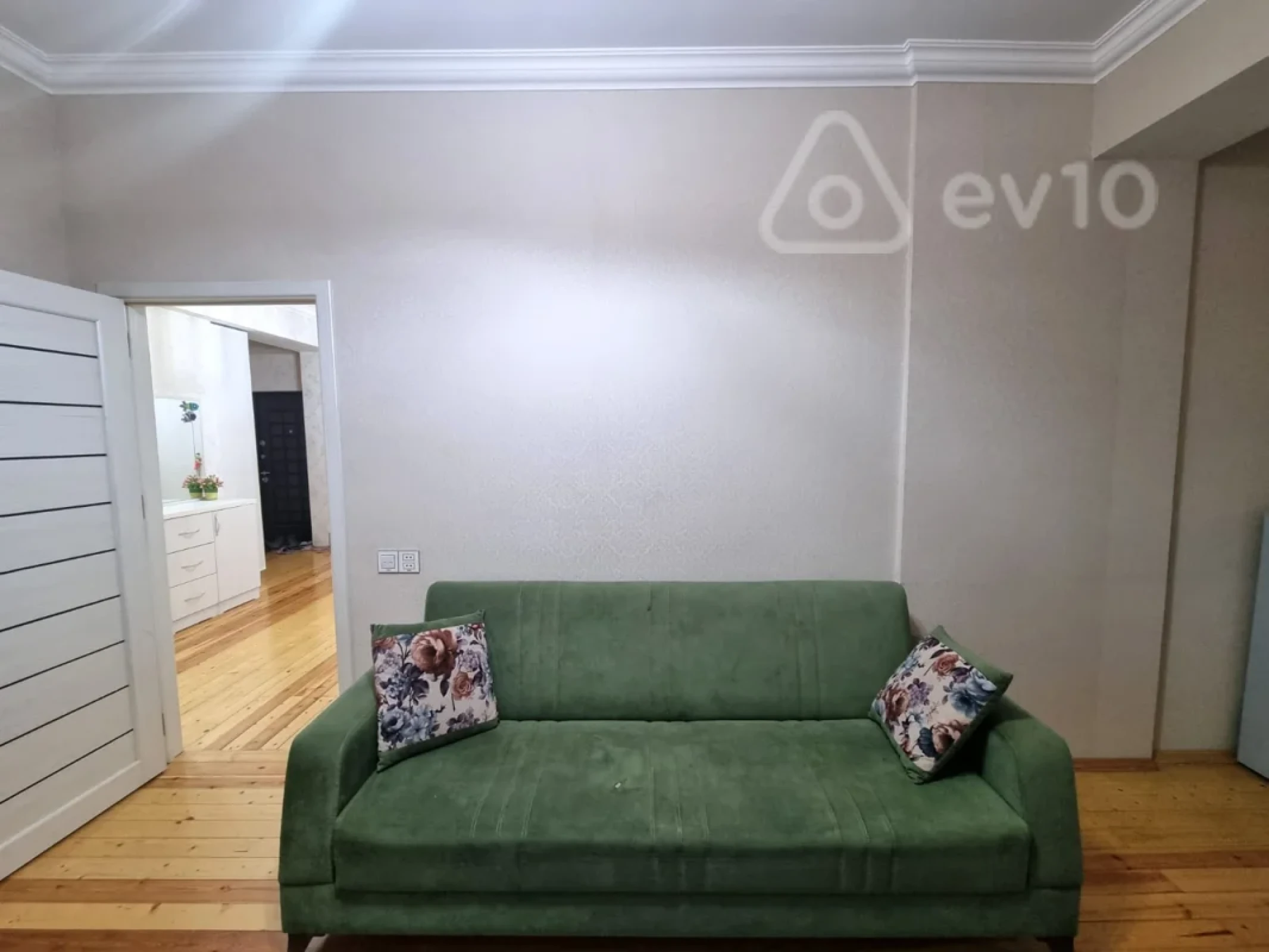 Kirayə verilir 2 otaqlı yeni tikili 55 m²