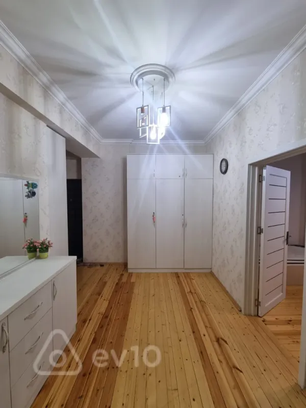 Kirayə verilir 2 otaqlı yeni tikili 55 m²