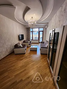 Kirayə verilir 2 otaqlı yeni tikili 110 m²