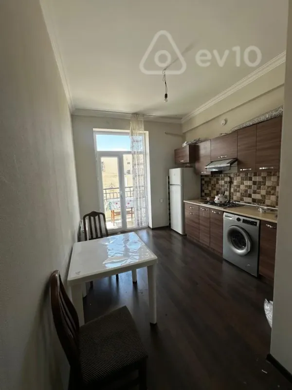 Kirayə verilir 3 otaqlı yeni tikili 85 m²