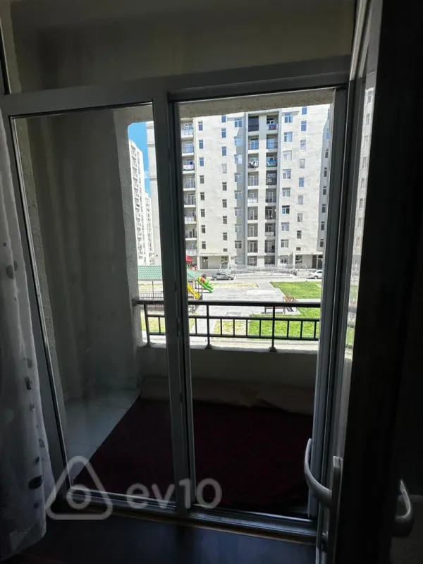 Kirayə verilir 3 otaqlı yeni tikili 85 m²