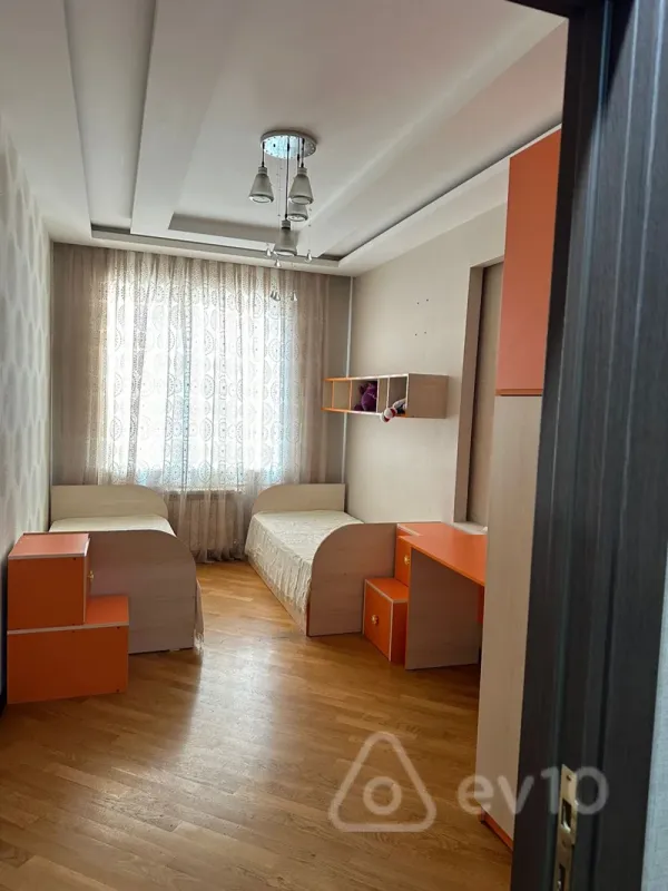 Kirayə verilir 3 otaqlı yeni tikili 90 m²