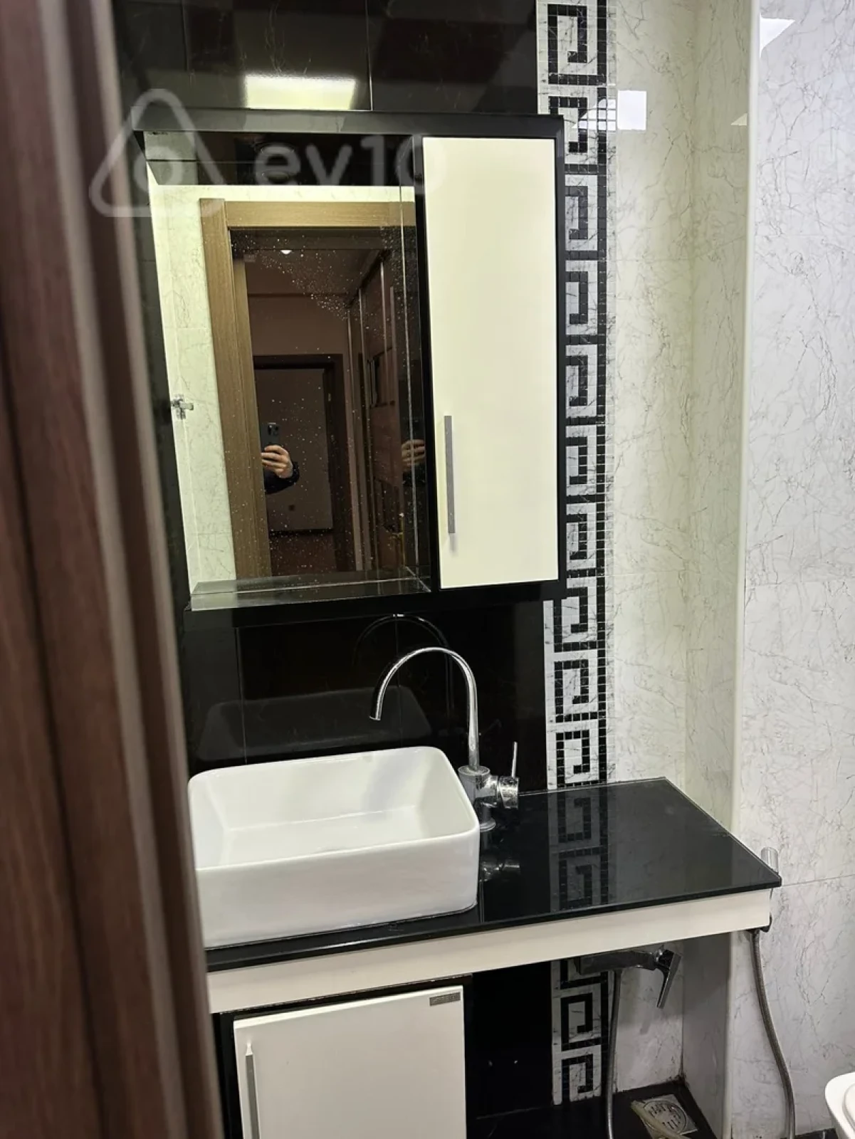 Kirayə verilir 3 otaqlı yeni tikili 90 m²