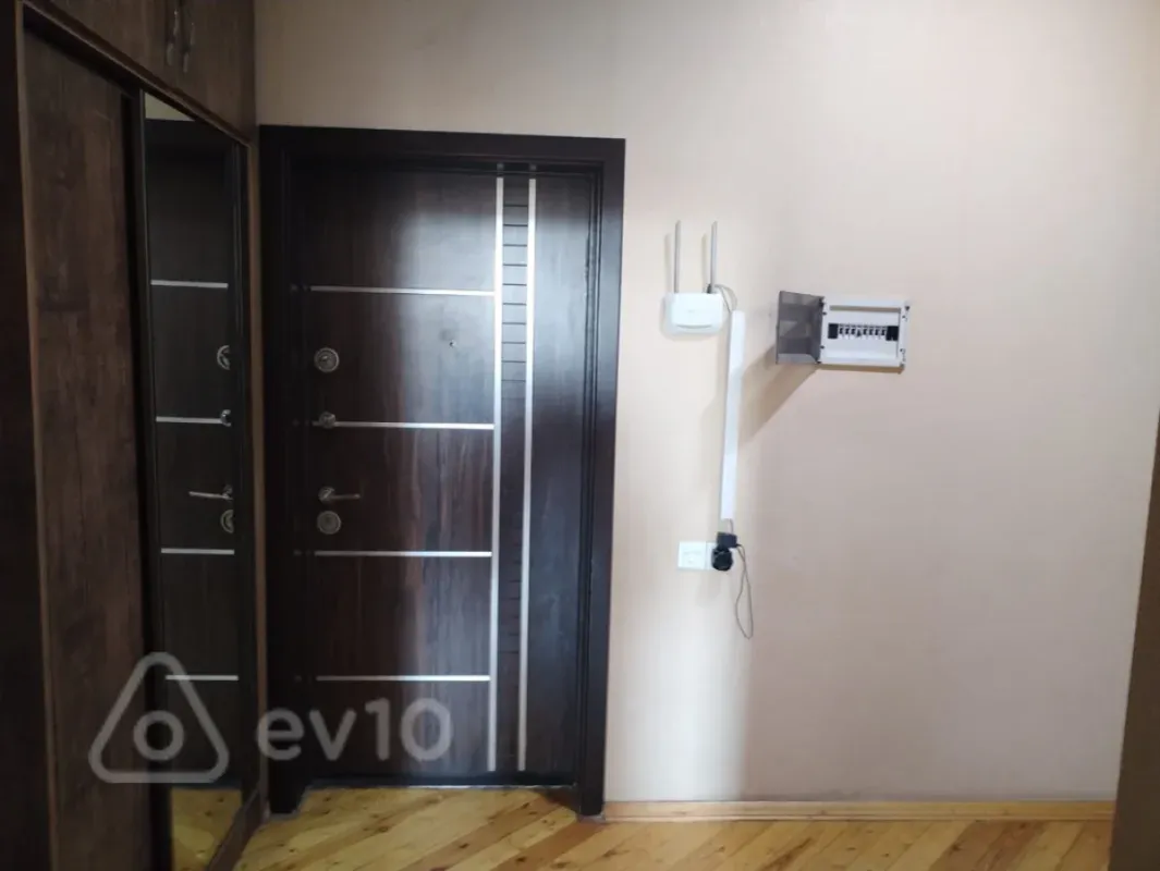Kirayə verilir 3 otaqlı yeni tikili 90 m²