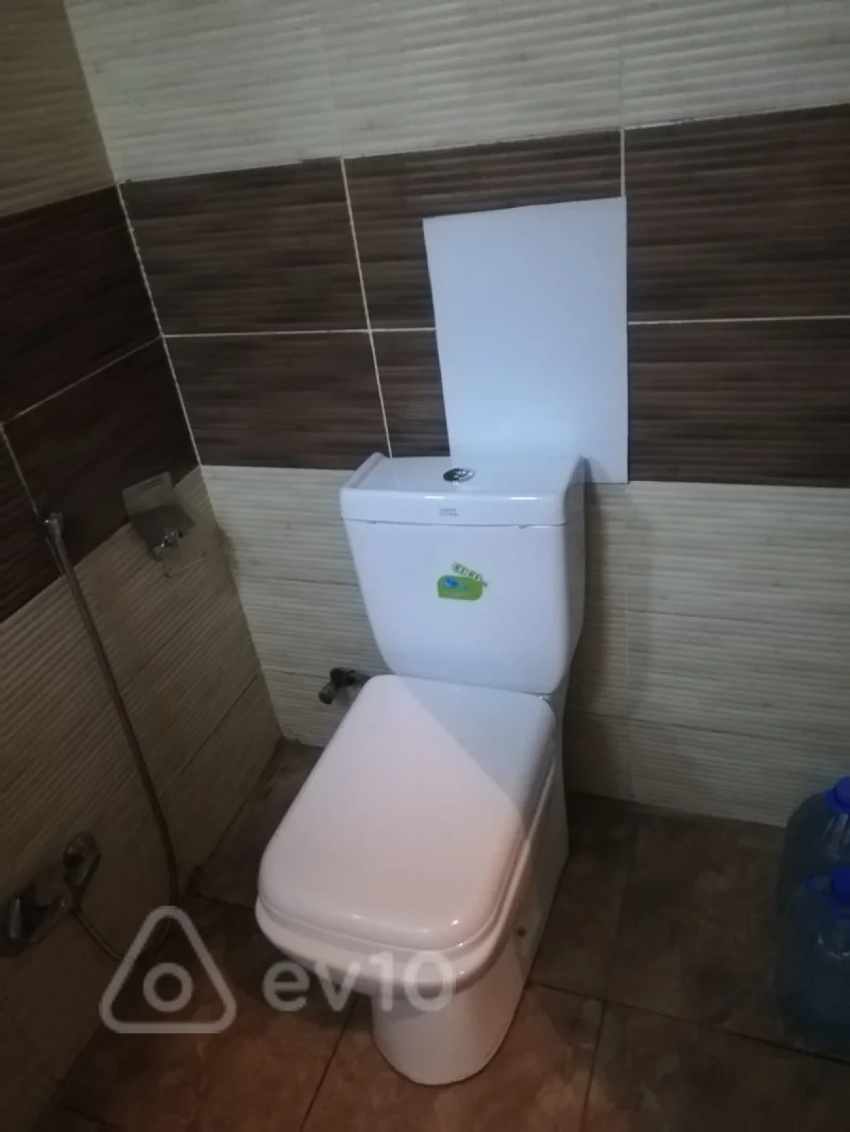 Kirayə verilir 2 otaqlı köhnə tikili 55 m²