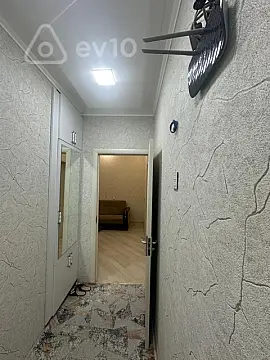 Kirayə verilir 3 otaqlı köhnə tikili 60 m²