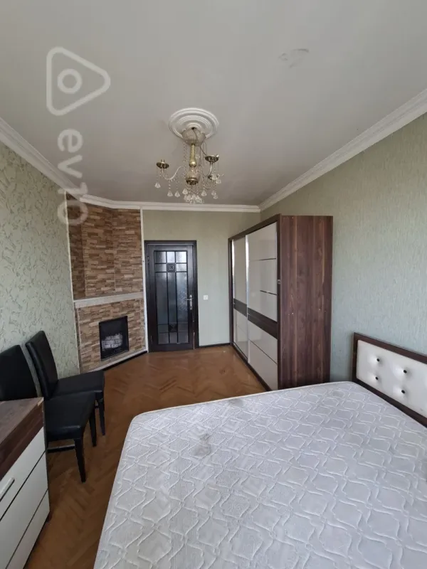 Satılır 3 otaqlı köhnə tikili 75 m²