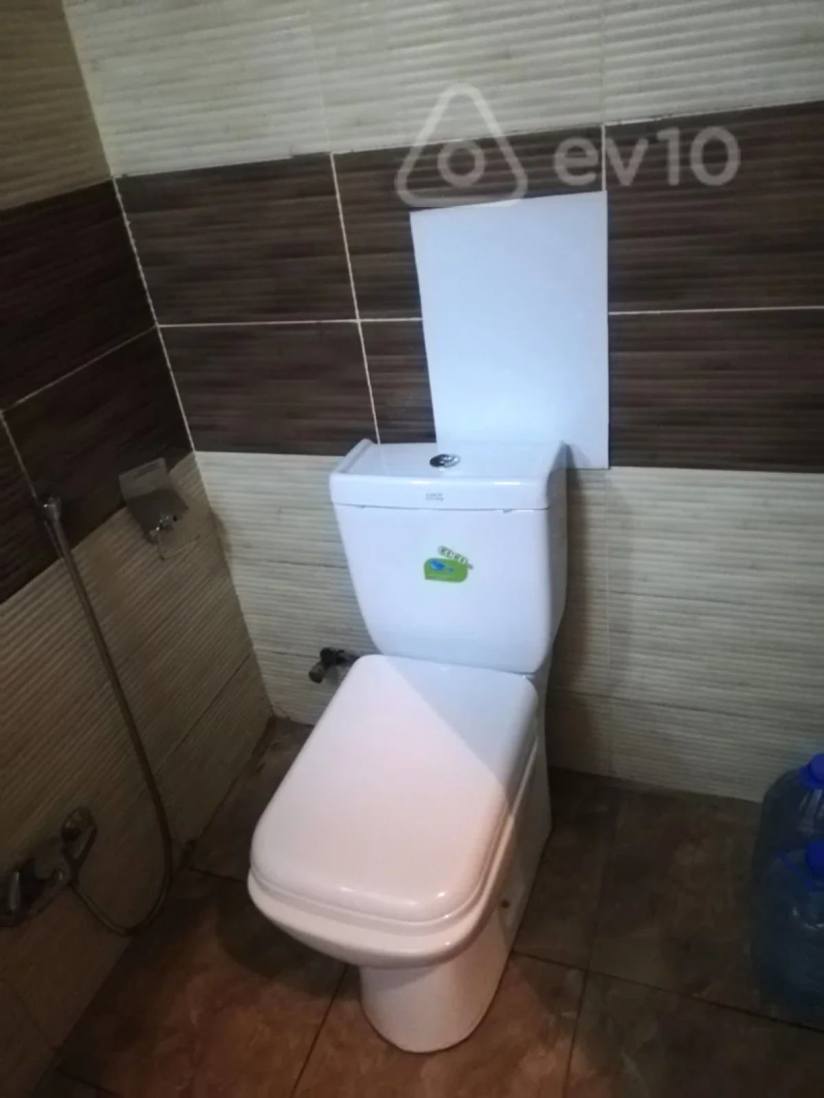 Kirayə verilir 2 otaqlı köhnə tikili 50 m²