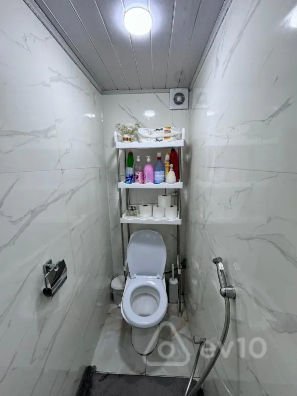 Satılır 3 otaqlı köhnə tikili 55 m²